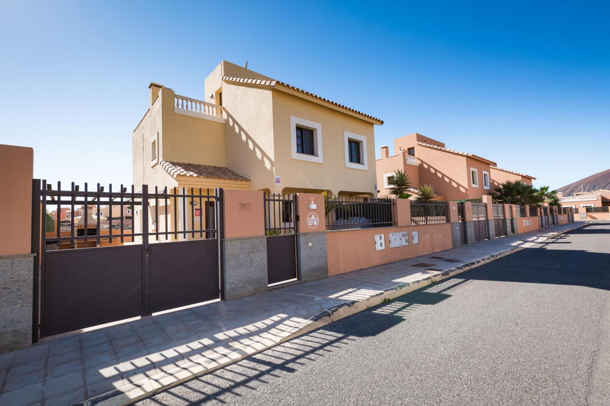 Home2Book Private Pool & Terrace, Aloha Sun Villa كوراليهو المظهر الخارجي الصورة