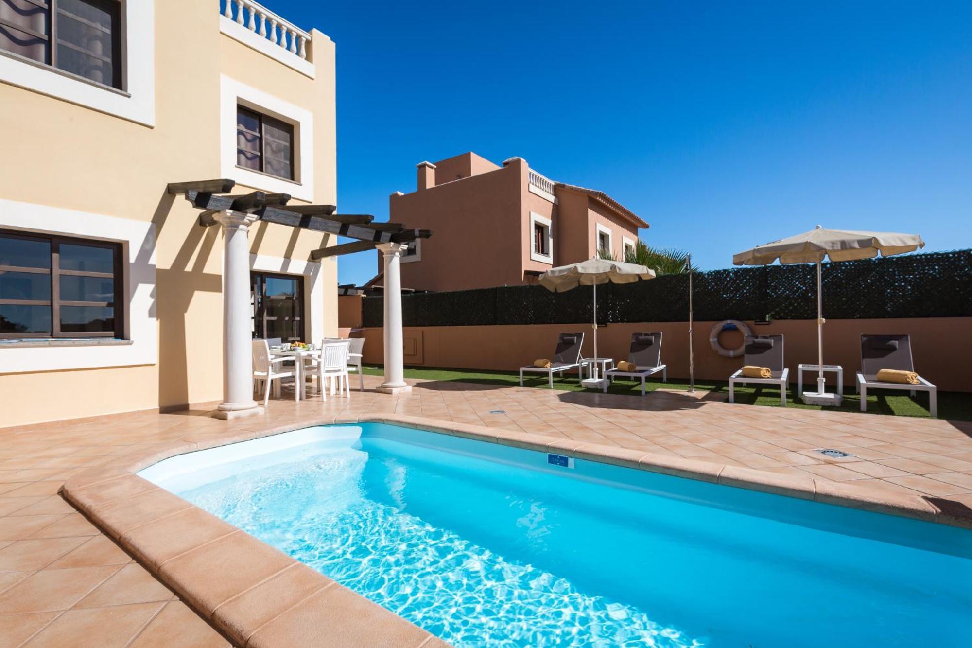 Home2Book Private Pool & Terrace, Aloha Sun Villa كوراليهو المظهر الخارجي الصورة