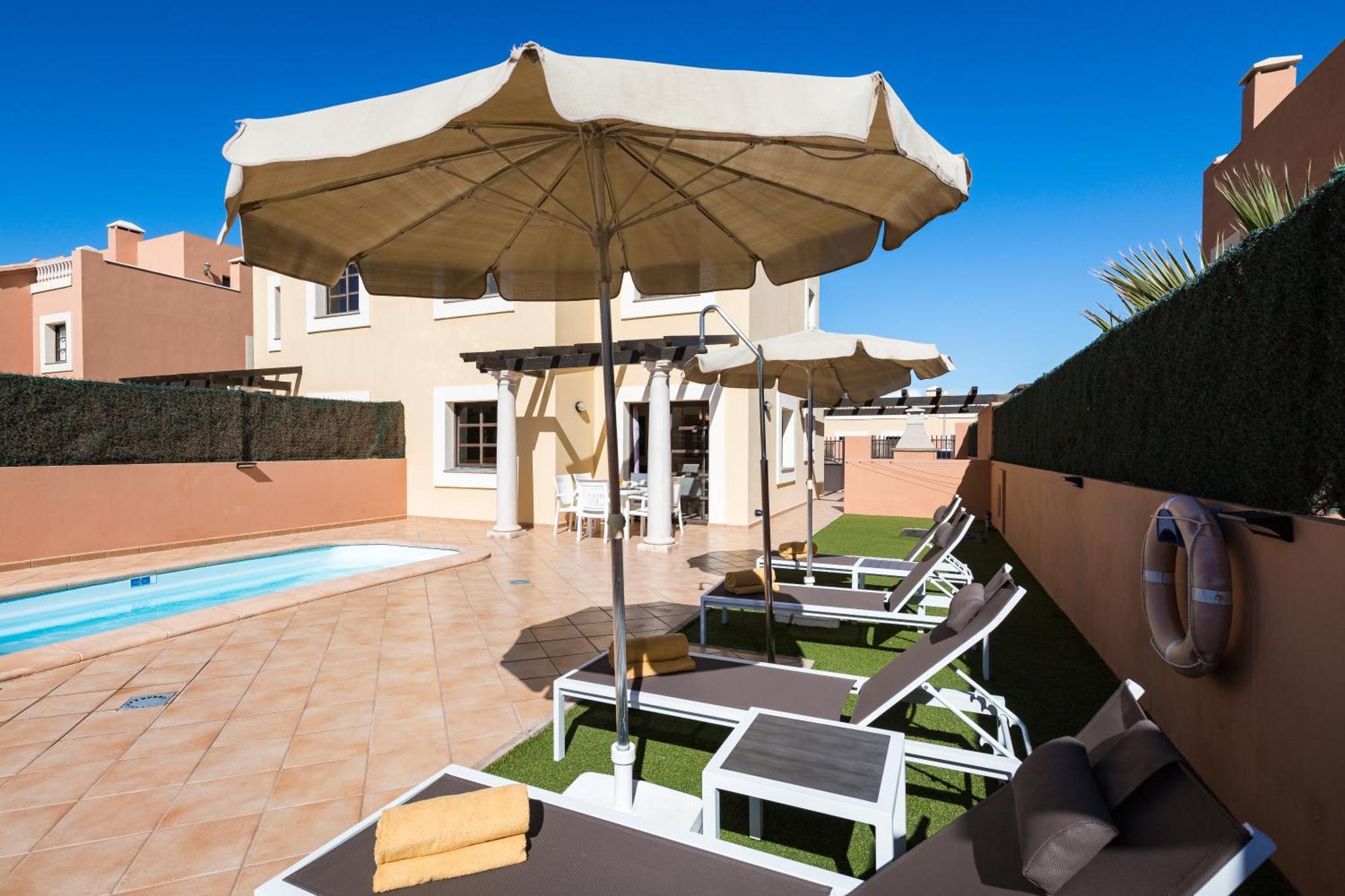 Home2Book Private Pool & Terrace, Aloha Sun Villa كوراليهو المظهر الخارجي الصورة